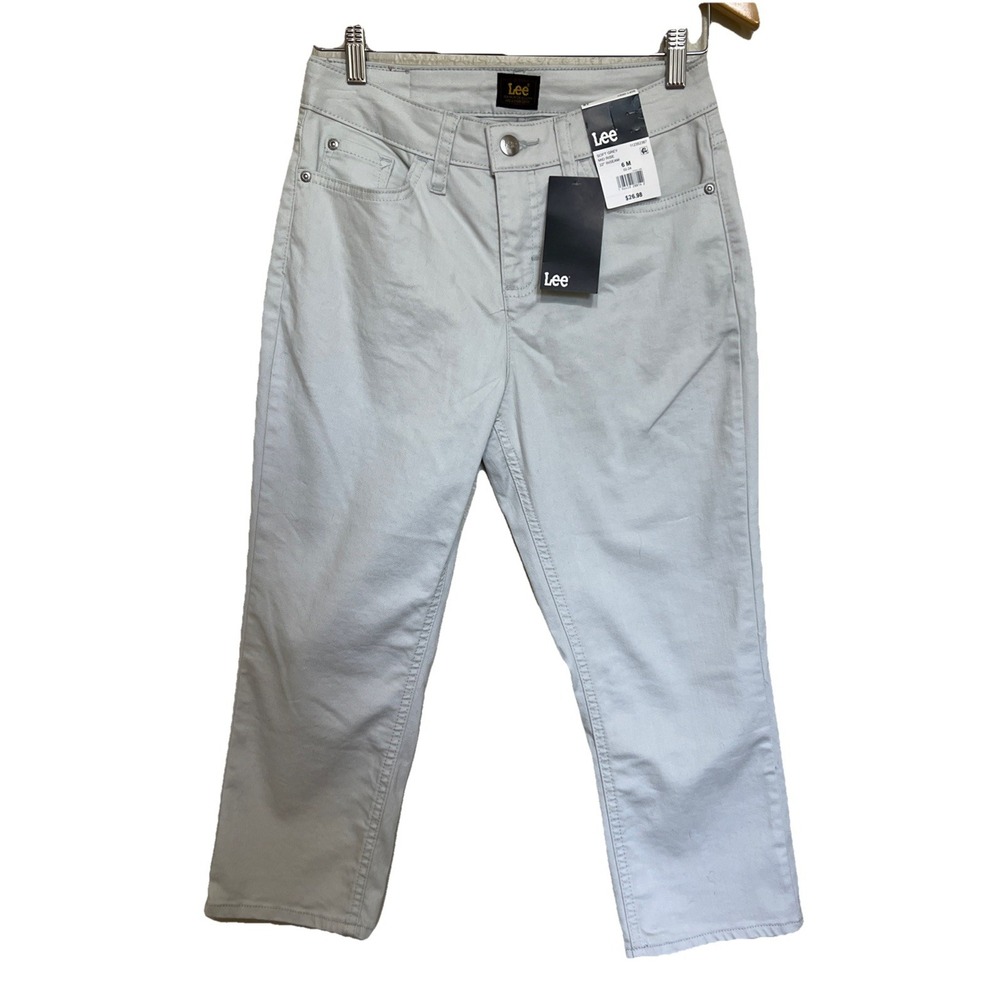 Lee Premium Women's Mid Rise 21" Inseam White‎ Jeans Size 6M New With Tags
